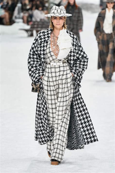 montature chanel 2019|Chanel fall dresses.